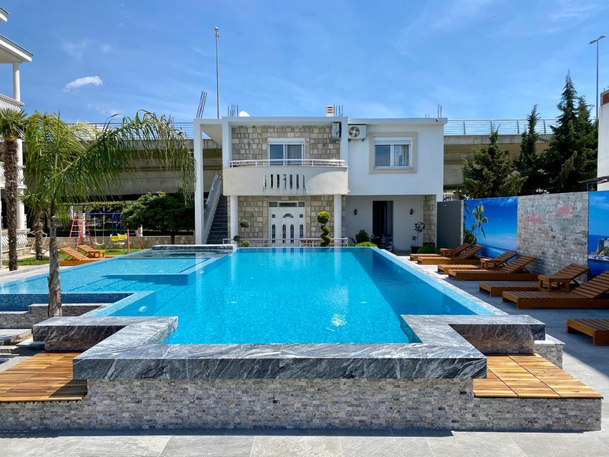 Blue Star * Ulcinj